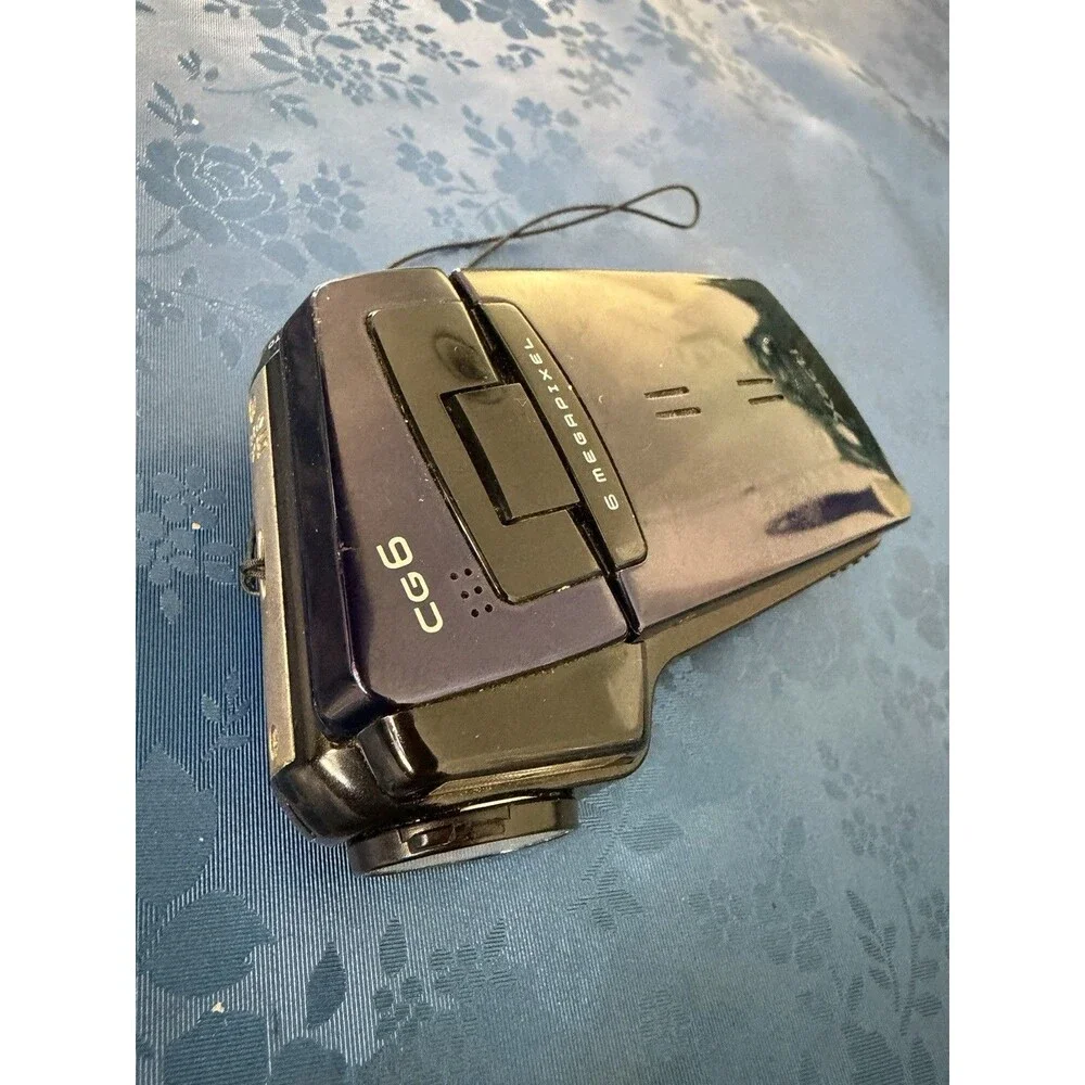 Sanyo Xacti VPC-CG6 BL 6MP Digital Movie Camera Camcorder Untested Parts Repair